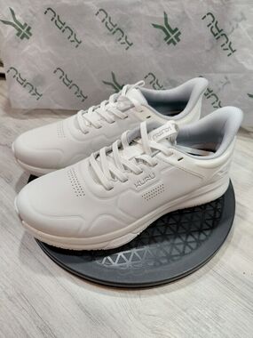 NEW KURU Women Shift White Leather Athletic Sneaker Anti Slip Sole SIZE W9.5 M8